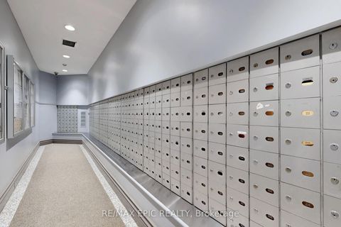 Photo 40 at 216 - 7 Bishop Avenue, Newtonbrook East, Toronto