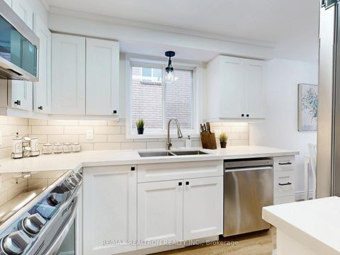 Photo 7 at 9 Booth Lane, Painswick South, Barrie