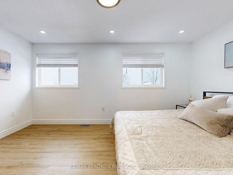 Photo 16 at 9 Booth Lane, Painswick South, Barrie