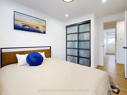 Photo 18 at 9 Booth Lane, Painswick South, Barrie