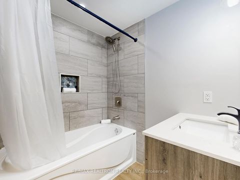 Photo 21 at 9 Booth Lane, Painswick South, Barrie