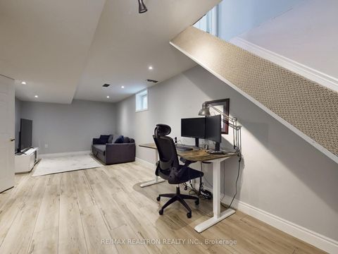 Photo 23 at 9 Booth Lane, Painswick South, Barrie