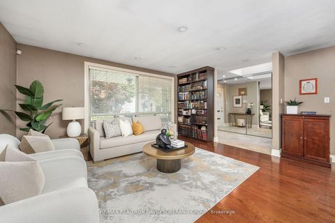 Photo 4 at 89 Allingham Gardens, Clanton Park, Toronto