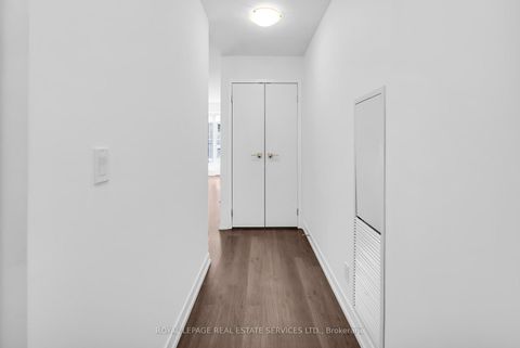Photo 2 at 208 - 98 Lillian Street, Mount Pleasant West, Toronto