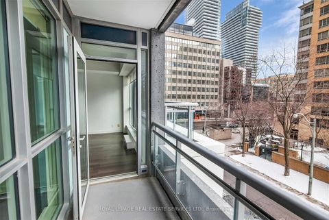 Photo 10 at 208 - 98 Lillian Street, Mount Pleasant West, Toronto