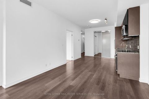 Photo 12 at 208 - 98 Lillian Street, Mount Pleasant West, Toronto