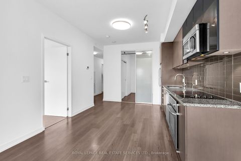 Photo 13 at 208 - 98 Lillian Street, Mount Pleasant West, Toronto