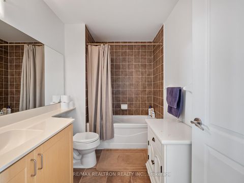 Photo 15 at 1110 - 20 NORTH PARK Road, Beverley Glen, Vaughan