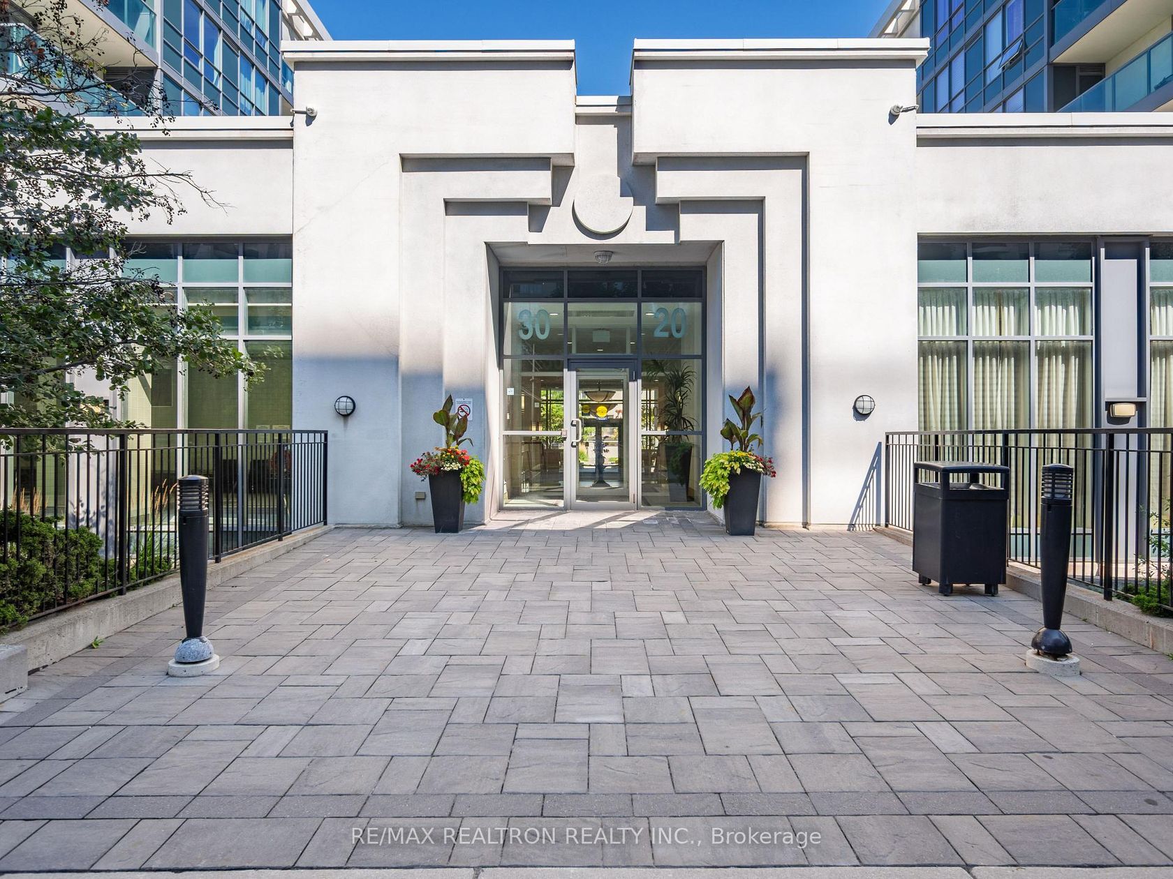 1110 - 20 NORTH PARK Road, Beverley Glen, Vaughan 