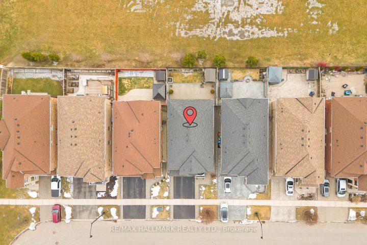 Photo 4 at 46 Lisson Crescent, Credit Valley, Brampton