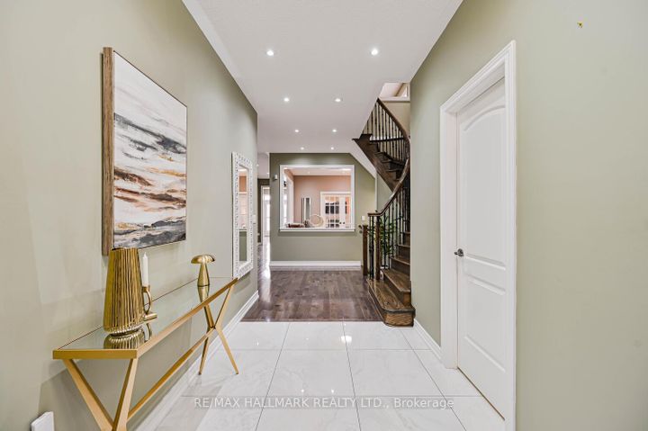 Photo 7 at 46 Lisson Crescent, Credit Valley, Brampton