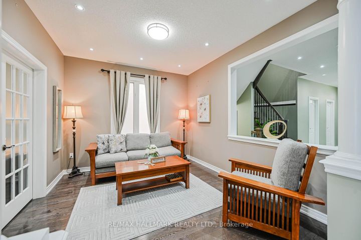 Photo 8 at 46 Lisson Crescent, Credit Valley, Brampton