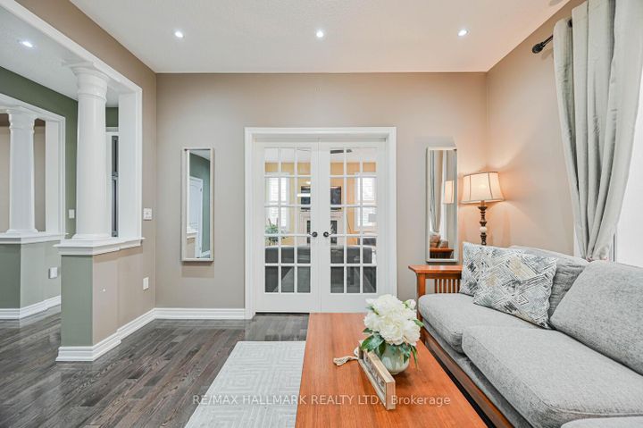 Photo 9 at 46 Lisson Crescent, Credit Valley, Brampton