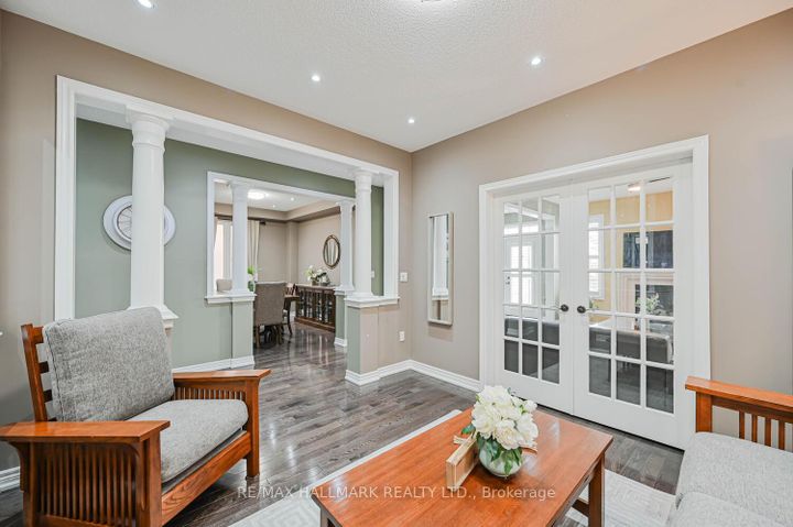 Photo 10 at 46 Lisson Crescent, Credit Valley, Brampton