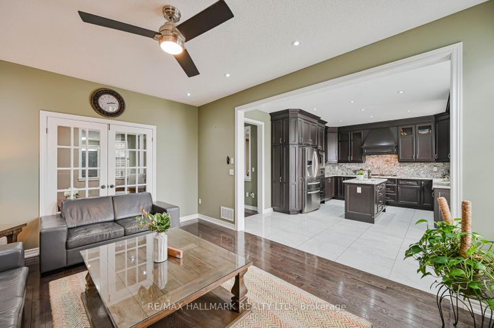 Photo 18 at 46 Lisson Crescent, Credit Valley, Brampton