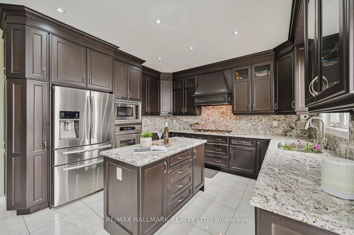 Photo 21 at 46 Lisson Crescent, Credit Valley, Brampton
