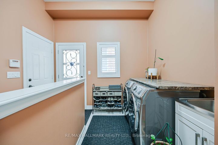 Photo 44 at 46 Lisson Crescent, Credit Valley, Brampton