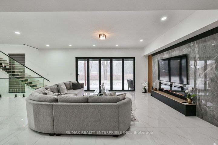 Photo 7 at 4511 Guelph Line, Rural Burlington, Burlington