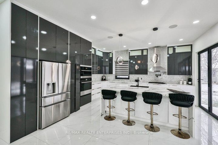 Photo 13 at 4511 Guelph Line, Rural Burlington, Burlington