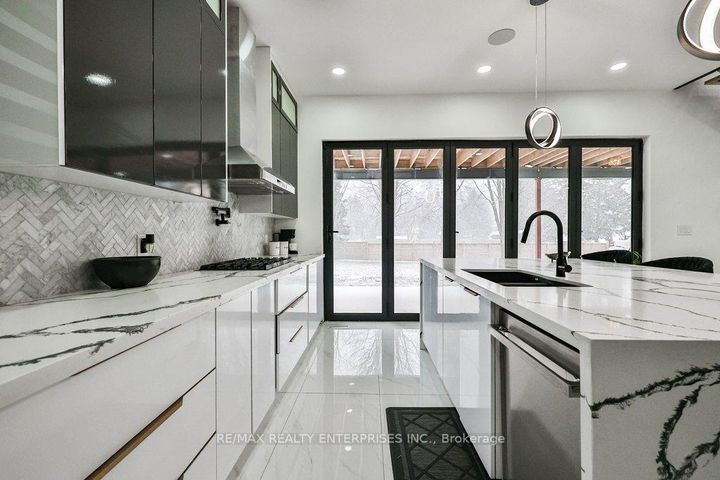 Photo 14 at 4511 Guelph Line, Rural Burlington, Burlington