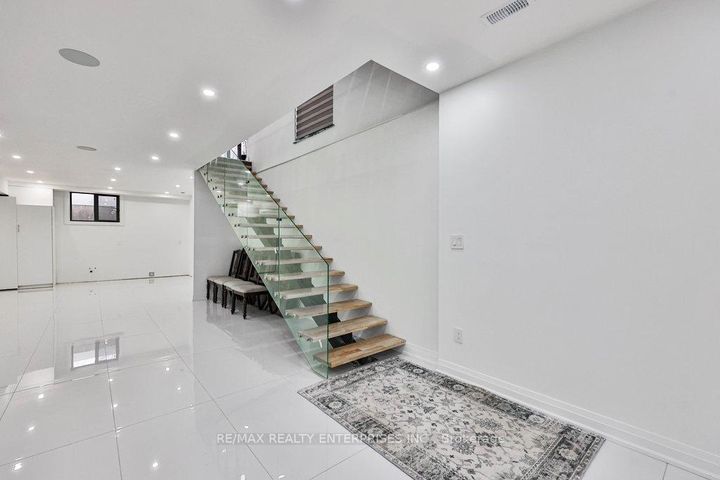 Photo 33 at 4511 Guelph Line, Rural Burlington, Burlington