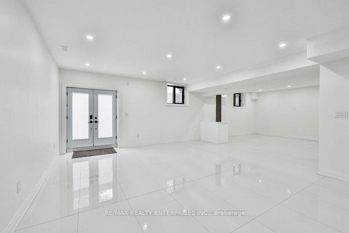 Photo 36 at 4511 Guelph Line, Rural Burlington, Burlington