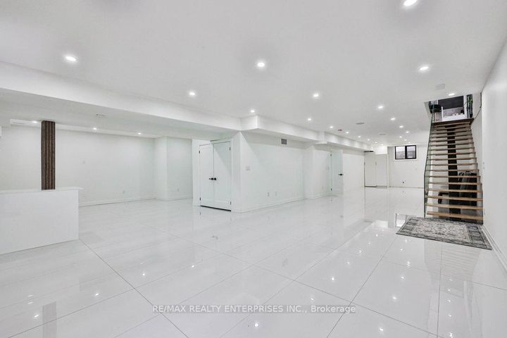 Photo 38 at 4511 Guelph Line, Rural Burlington, Burlington