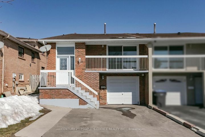 Photo 1 at 106 Winterfold Drive, Madoc, Brampton