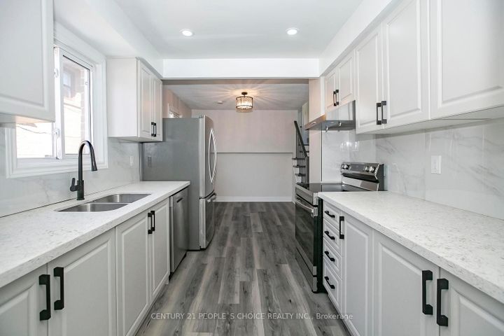 Photo 16 at 106 Winterfold Drive, Madoc, Brampton