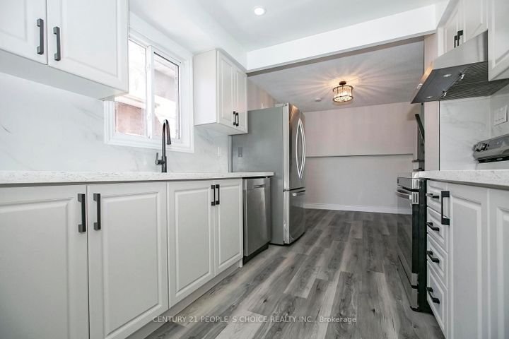 Photo 17 at 106 Winterfold Drive, Madoc, Brampton