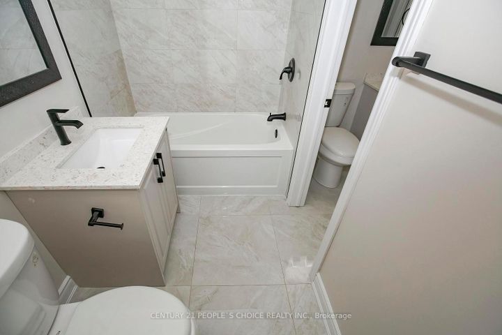 Photo 25 at 106 Winterfold Drive, Madoc, Brampton