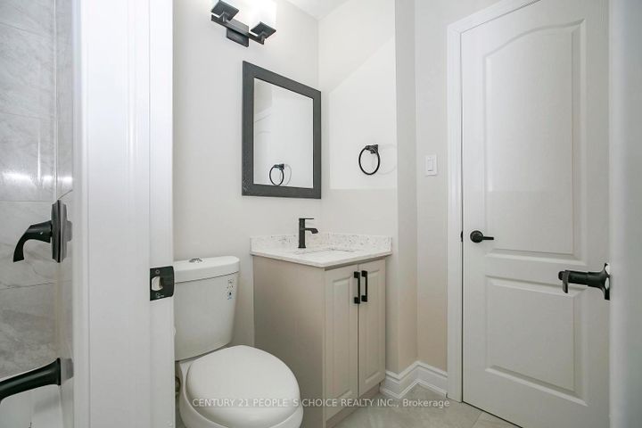 Photo 26 at 106 Winterfold Drive, Madoc, Brampton