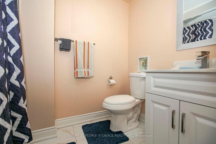 Photo 42 at 106 Winterfold Drive, Madoc, Brampton