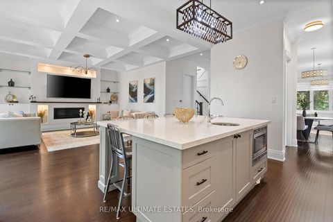 Photo 13 at 38 Devondale Avenue, Newtonbrook West, Toronto