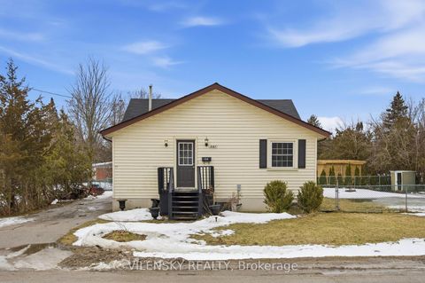 Photo 4 at 941 Vicrol Drive, Alcona, Innisfil