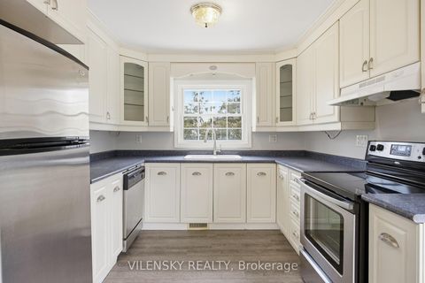 Photo 9 at 941 Vicrol Drive, Alcona, Innisfil