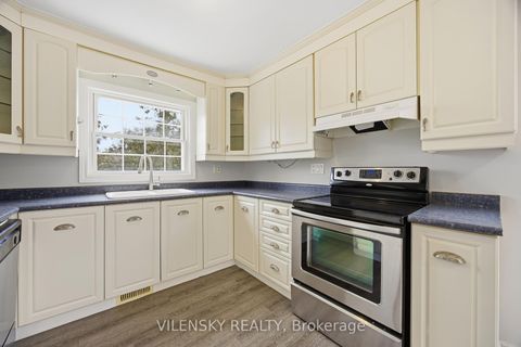 Photo 10 at 941 Vicrol Drive, Alcona, Innisfil