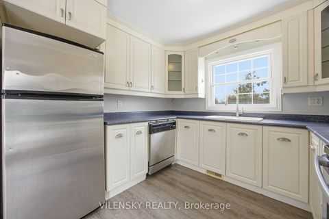 Photo 11 at 941 Vicrol Drive, Alcona, Innisfil