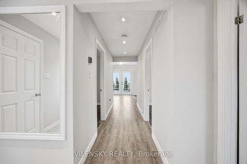 Photo 16 at 941 Vicrol Drive, Alcona, Innisfil