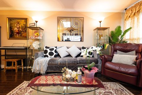 Photo 5 at 316 - 140 Leeward Glenway, Flemingdon Park, Toronto