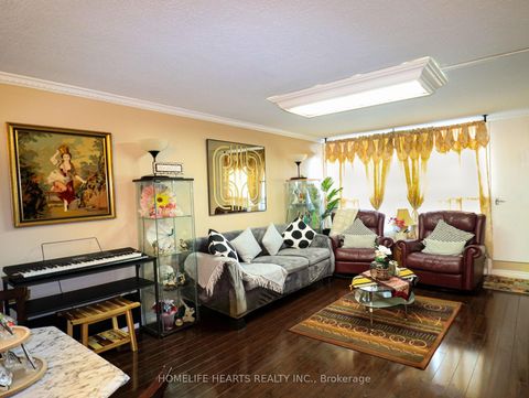 Photo 6 at 316 - 140 Leeward Glenway, Flemingdon Park, Toronto