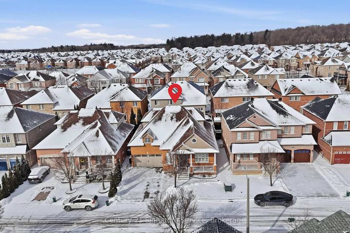 Photo 32 at 50 Chateau Drive, Vellore Village, Vaughan