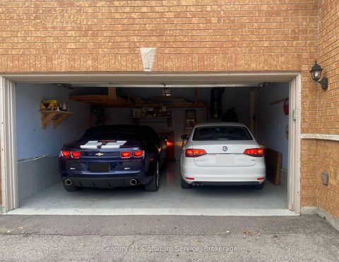 Photo 31 at 50 Chateau Drive, Vellore Village, Vaughan