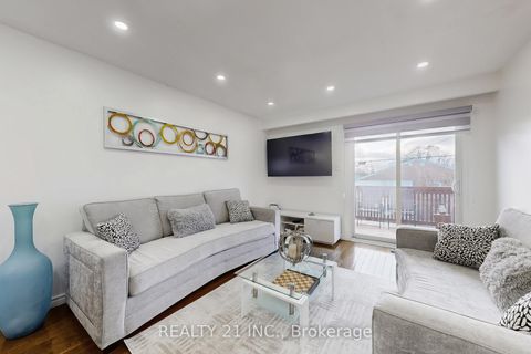 Photo 6 at 194A Magnolia Avenue, Kennedy Park, Toronto