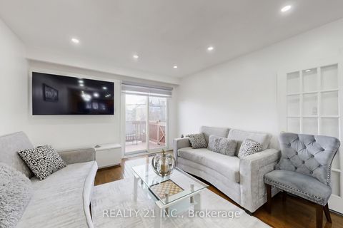 Photo 8 at 194A Magnolia Avenue, Kennedy Park, Toronto