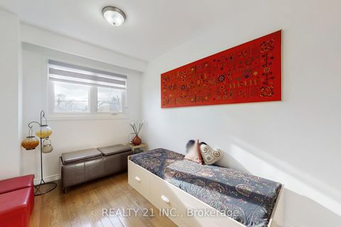 Photo 32 at 194A Magnolia Avenue, Kennedy Park, Toronto