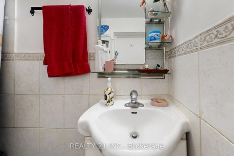 Photo 42 at 194A Magnolia Avenue, Kennedy Park, Toronto