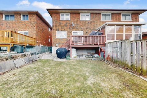 Photo 48 at 194A Magnolia Avenue, Kennedy Park, Toronto