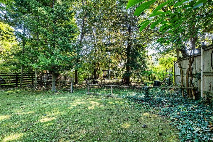 Photo 17 at 39 Kelsonia Avenue, Cliffcrest, Toronto