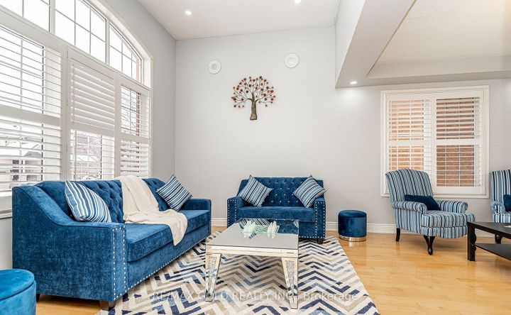 Photo 5 at 7 Bettey Road, Vales of Castlemore, Brampton